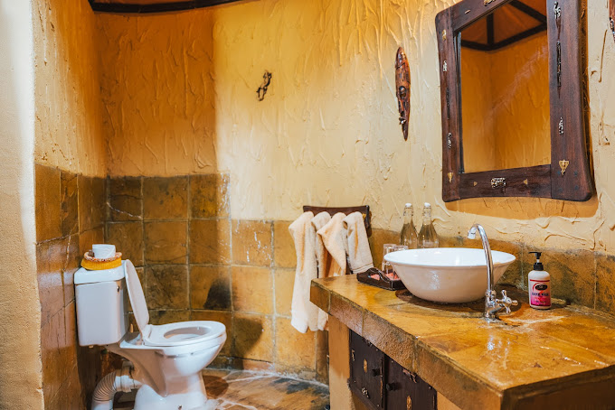 Rhino Watch Safari Lodge