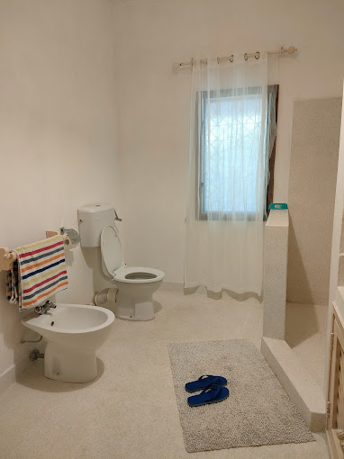 White Nyumba Bed & Breakfast