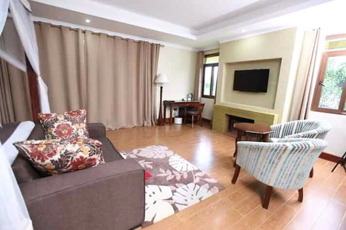 Giraffe Ark Game Lodge