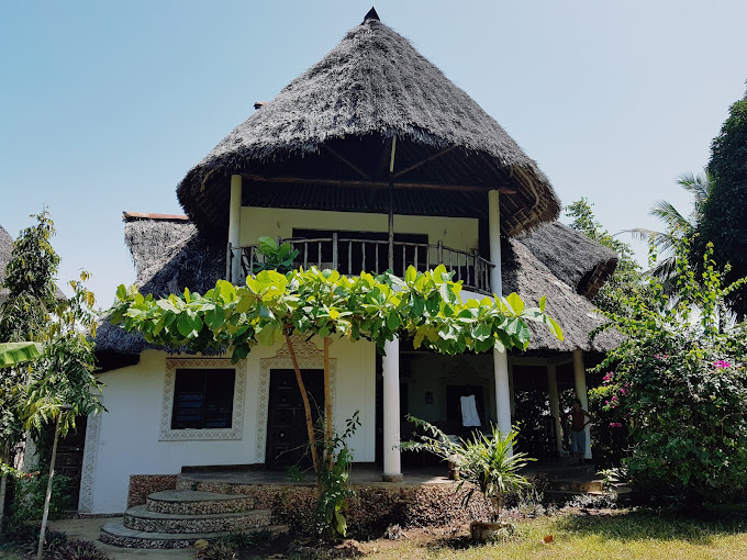 Coconut Grove – Diani Beach Villas