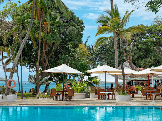 Safari Beach Hotel, Diani