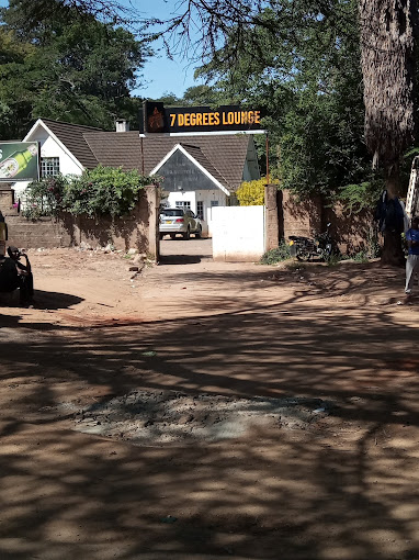 7 Degrees Bar Restaurant and Lounge