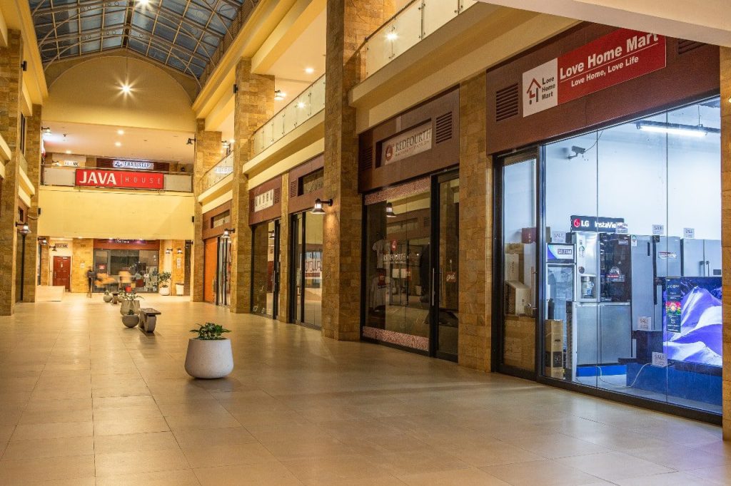 Rosslyn Riviera Mall