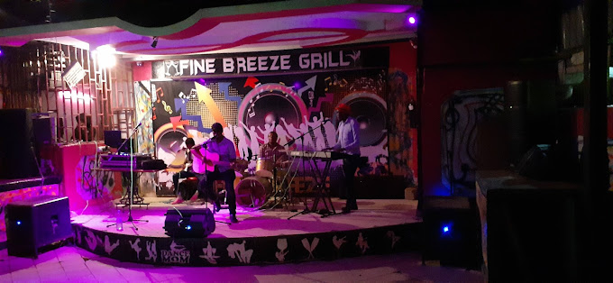 Fine Breeze Bar And Grill