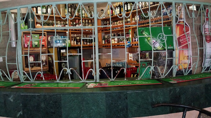 Golden Palm Breeze Hotel Kenol