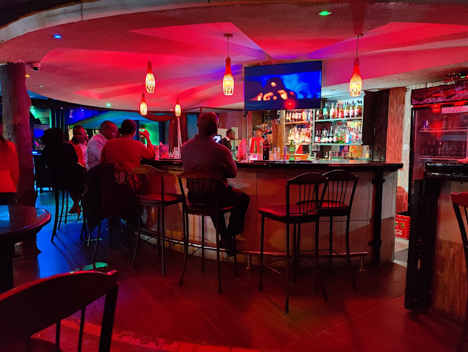 Bonds Garden Restaurant