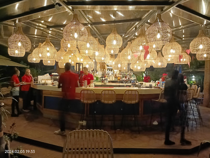 Samaki Samaki Seafood and Jazz