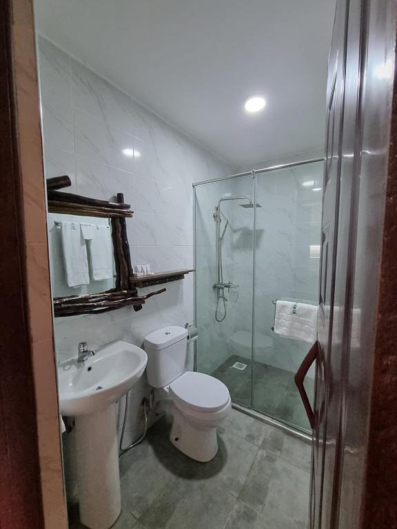 Karen little paradise