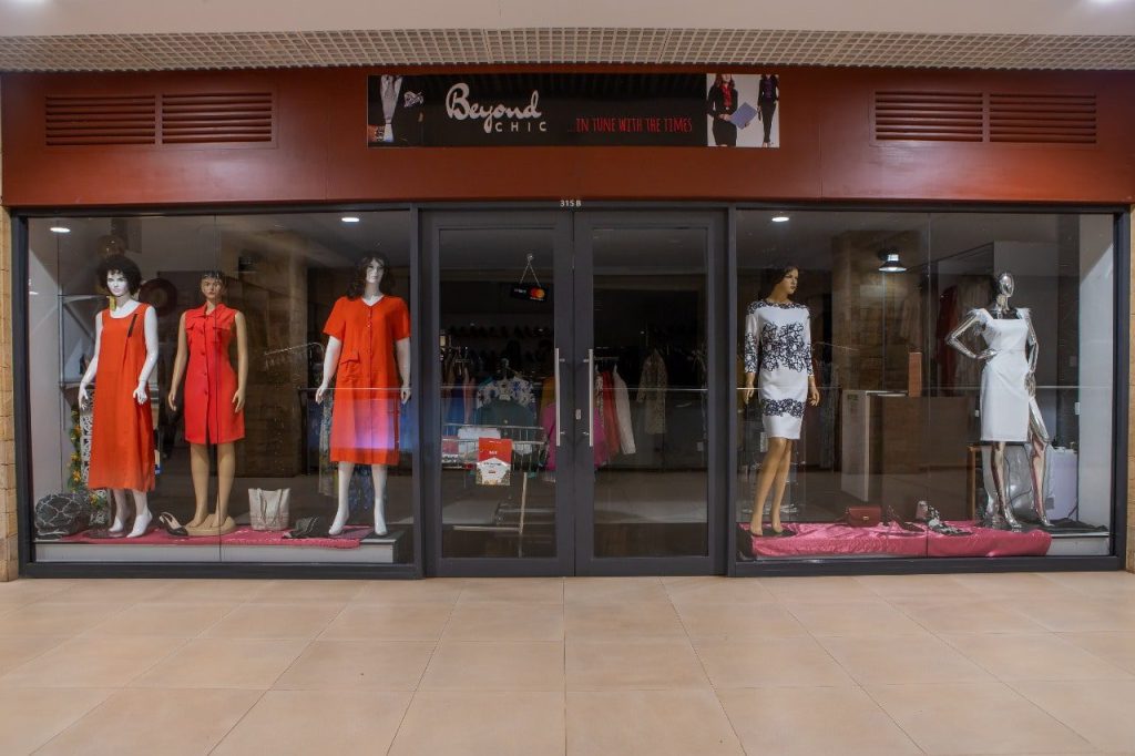 Rosslyn Riviera Mall