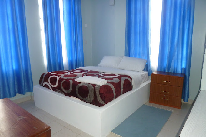 BUSHMAN SUNSET HOUSE