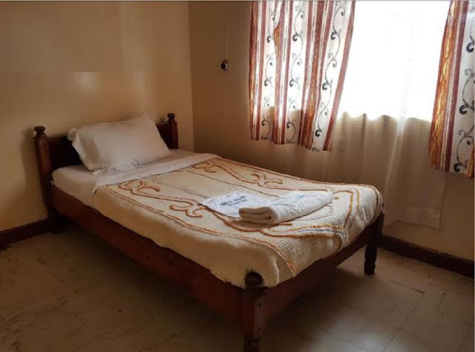 Chania Tourist Lodge