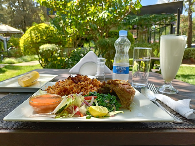 Hooyos Kitchen & Poetry