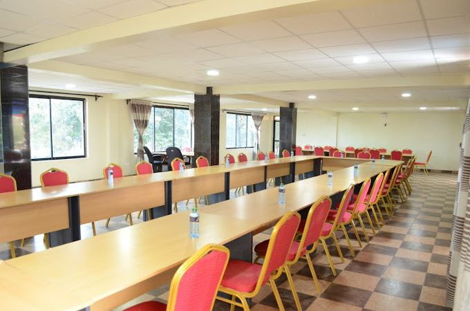 Park Place Hotel Karen