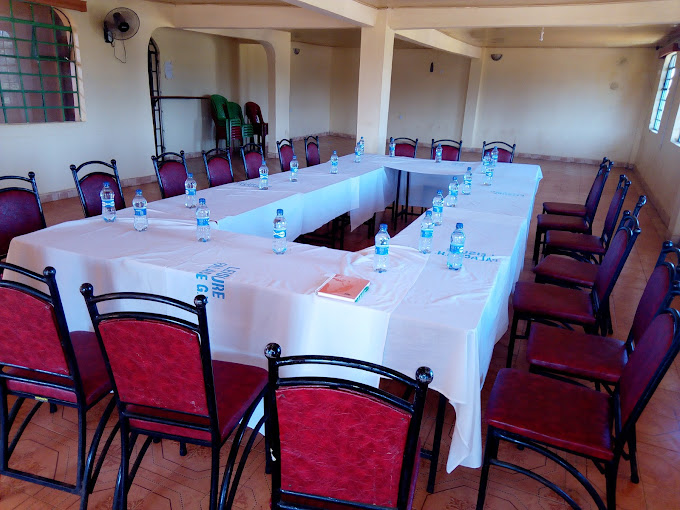 Hotel Leisure Palace, Kutus