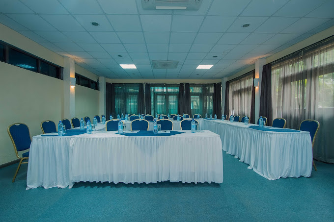 Bonds Garden Restaurant