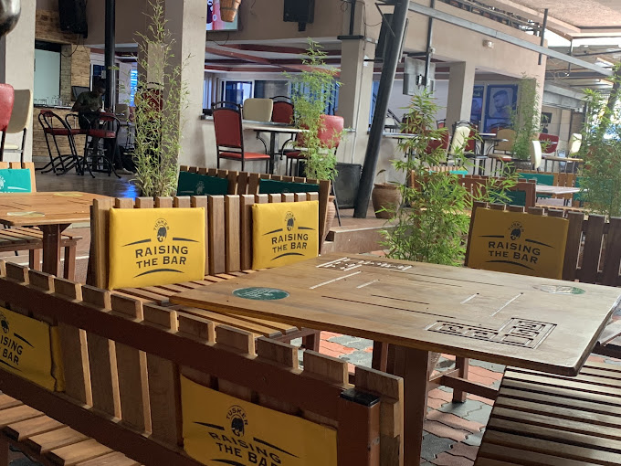 Kifaru Place – Club, Bar & Grill