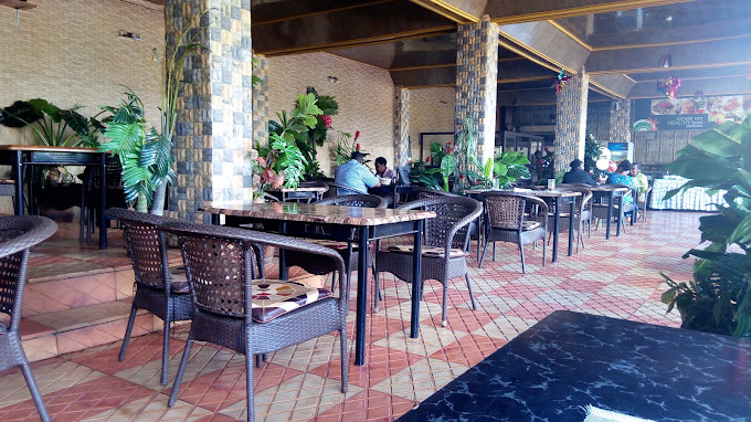 Nokras Hotel saw rooms