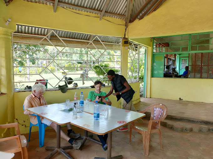 G8 YATCH VILLA HOTEL