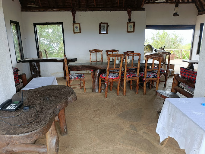 Oloosikitok Hill View Lodge, Samuli