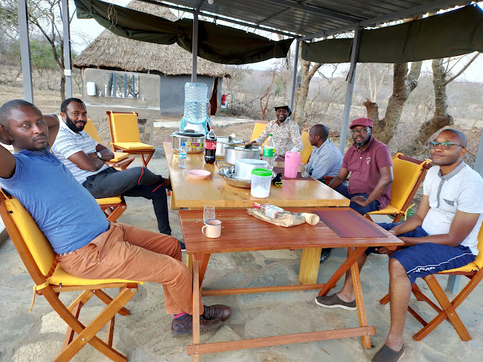 THE EDEN RESORT_ HUTIAS