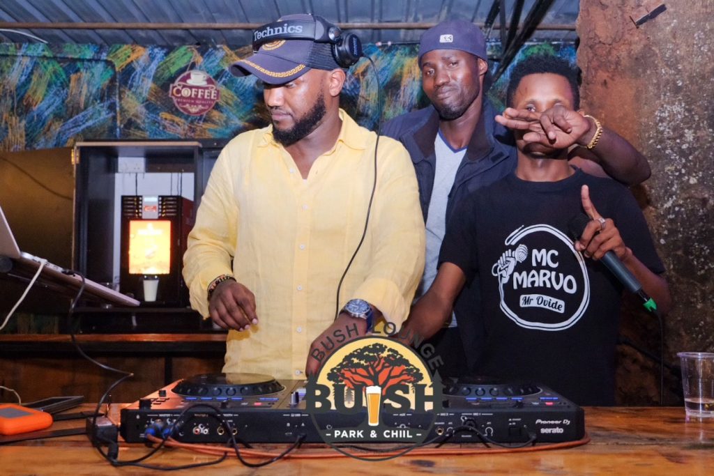 Bush Lounge, bar & Grill; Park & chill