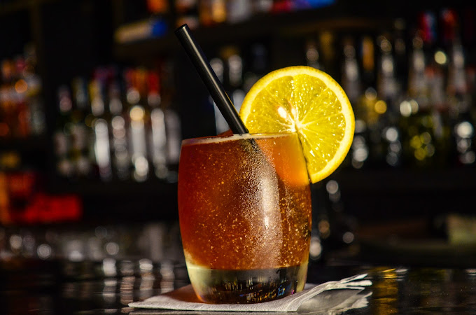 Franky’s Cocktail Spot – Upperhill