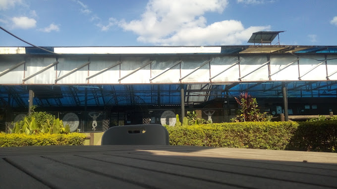 Quins Bar & Restaurant