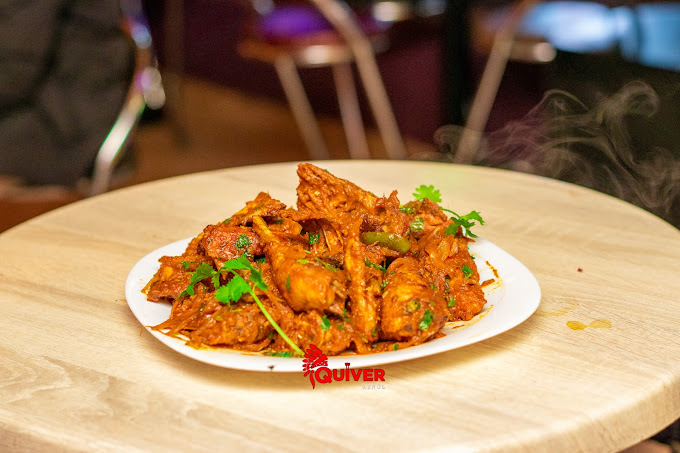 Quiver Lounge, Kenol