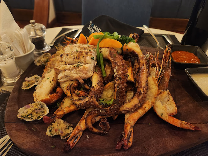 Samaki Samaki Seafood and Jazz