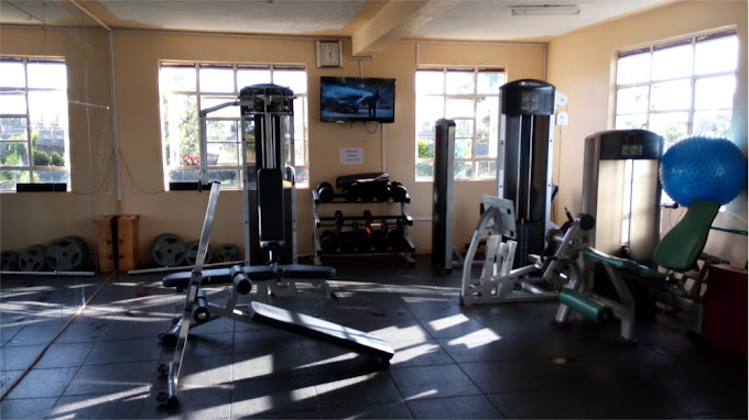 Golden Palm Breeze Hotel Kenol