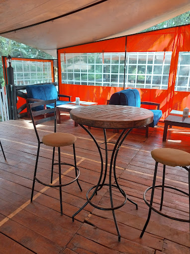 Qmins Bar and Kitchen