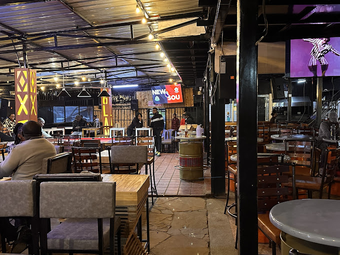 Solana Junction Lounge