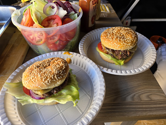 MNM CHEESESTEAK HOUSE