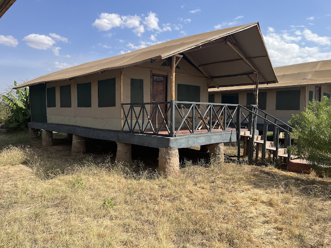 Nyati Safari Camp