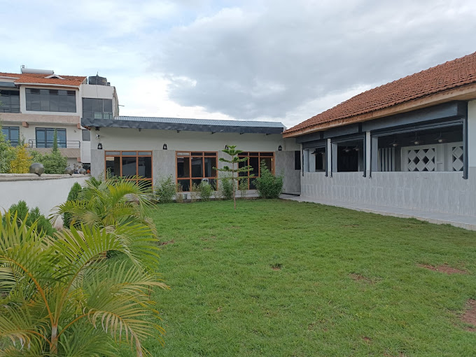 Osiligi white resort