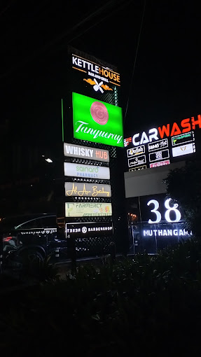 Kettle House Bar & Grill