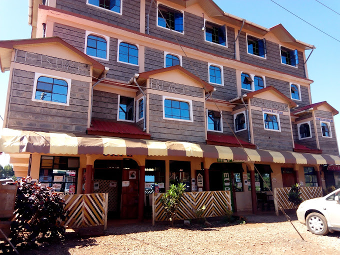Hotel Leisure Palace, Kutus