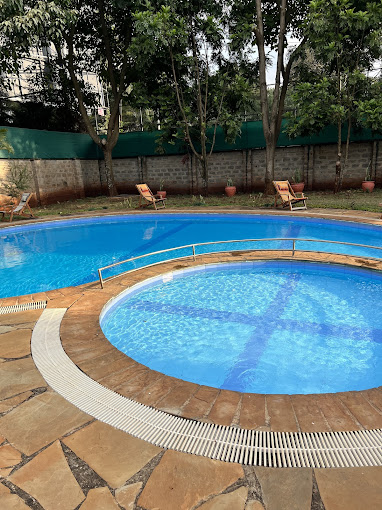 Smothers Suites & Restaurant