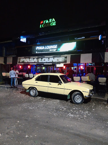 Pyasa Lounge & Restaurant