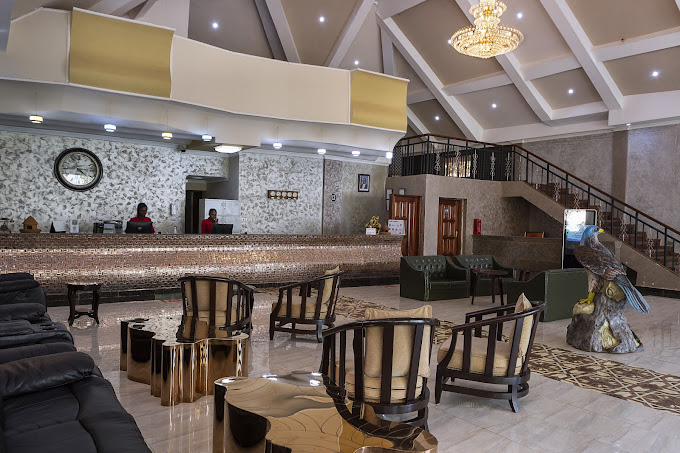 Nokras Riverine Hotel & Spa