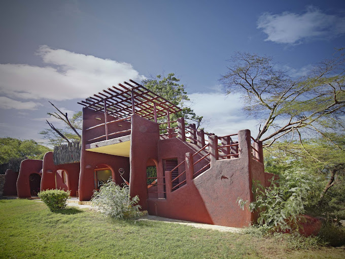 Amboseli Serena Safari Lodge