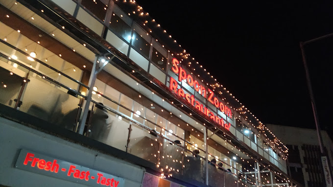 Spoon Zoom Restaurante