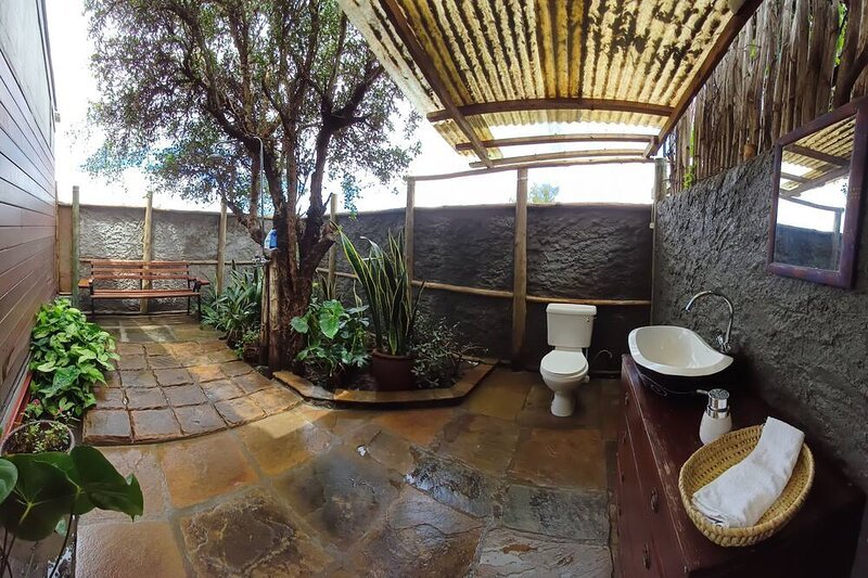 Maanzoni Tented Cottage