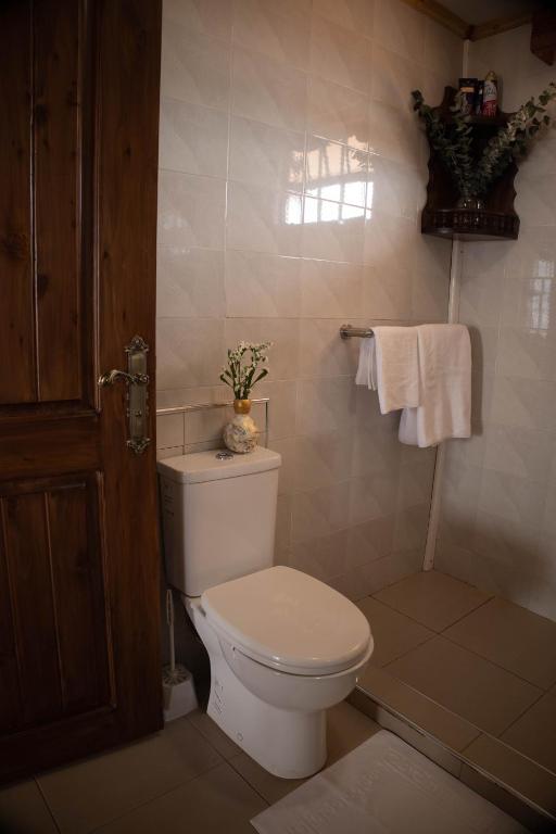 Wild Amboseli Ndovu Cottage.