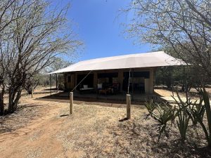 Tumaren Camp / Karisia Walking Safaris