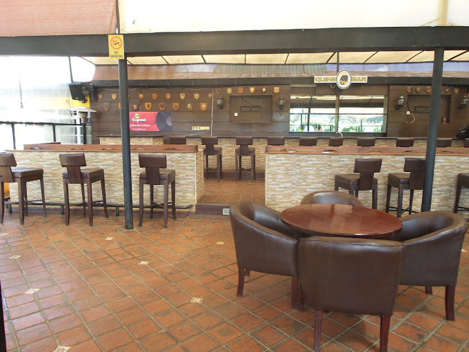 Quins Bar & Restaurant