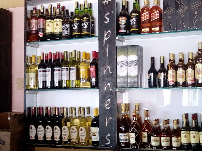 Spinners Bar and Restaurant