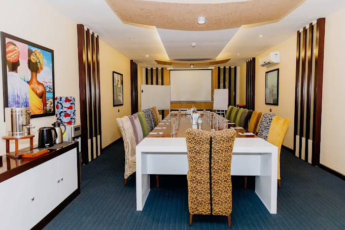 Peninsula Hotel Dar es Salaam