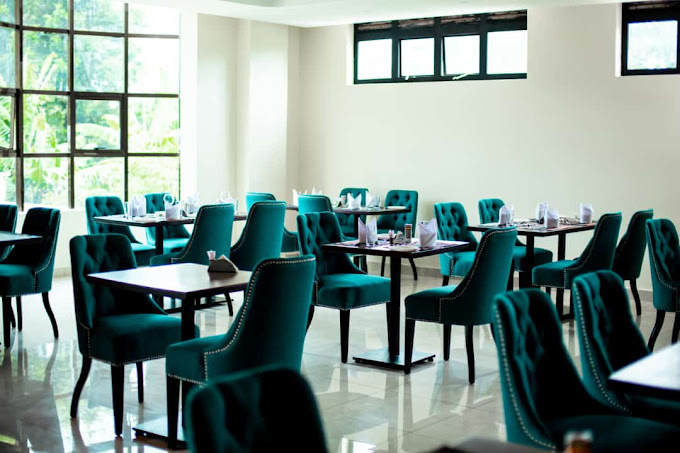 Springwells hotel Maua