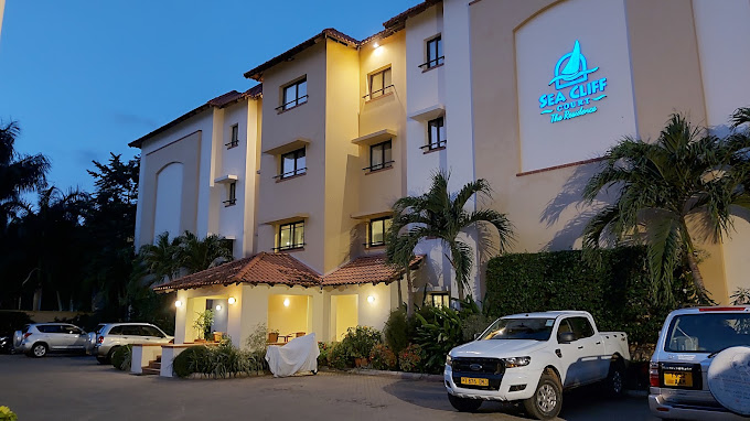 Sea Cliff Court Apartments